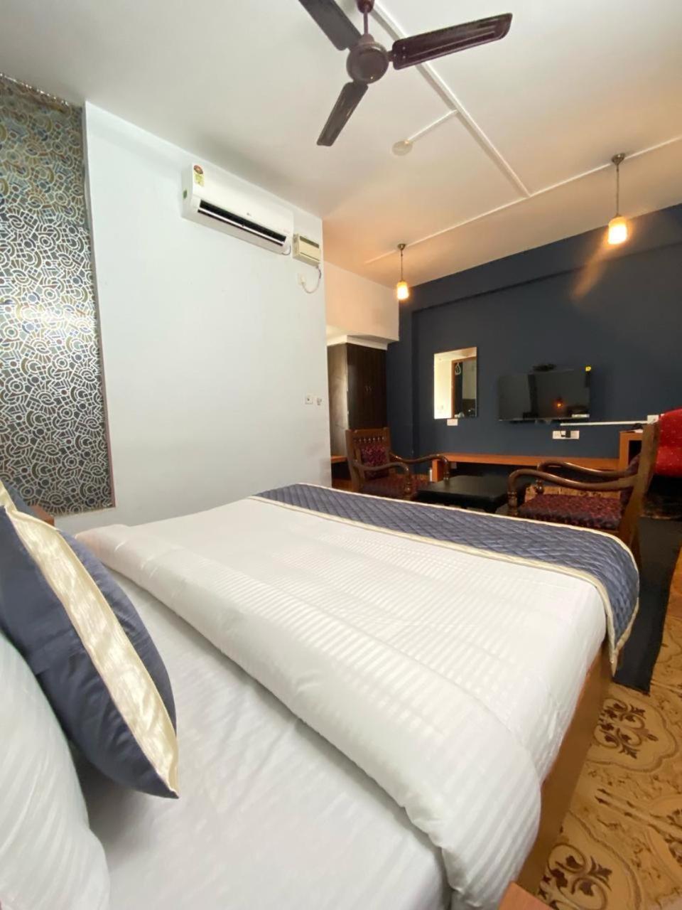Montecarlo Hotel Mahabalipuram Zewnętrze zdjęcie